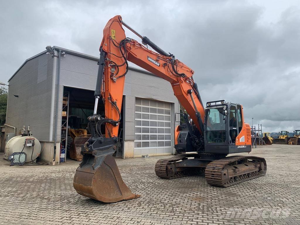 Doosan DX 235 LCR-5 Escavatori cingolati