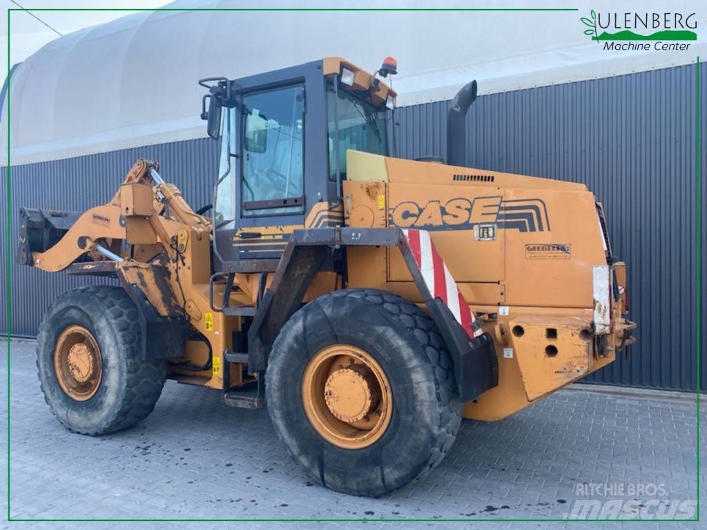 CASE 621 C Pale gommate