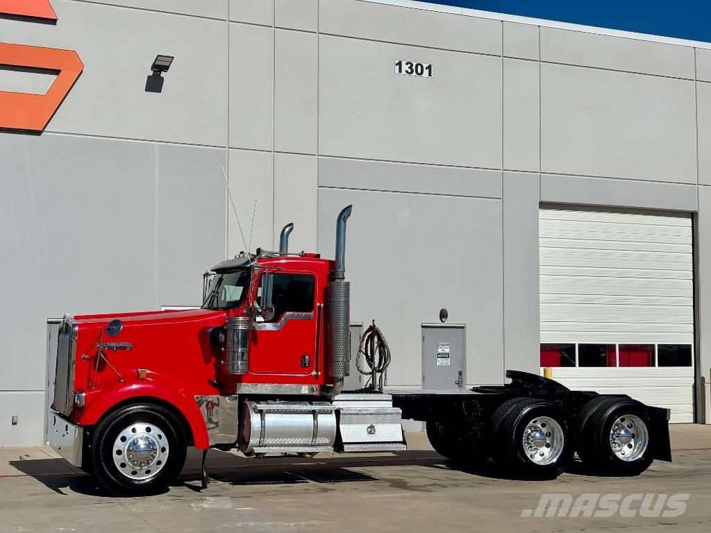 Kenworth W 900 Motrici e Trattori Stradali