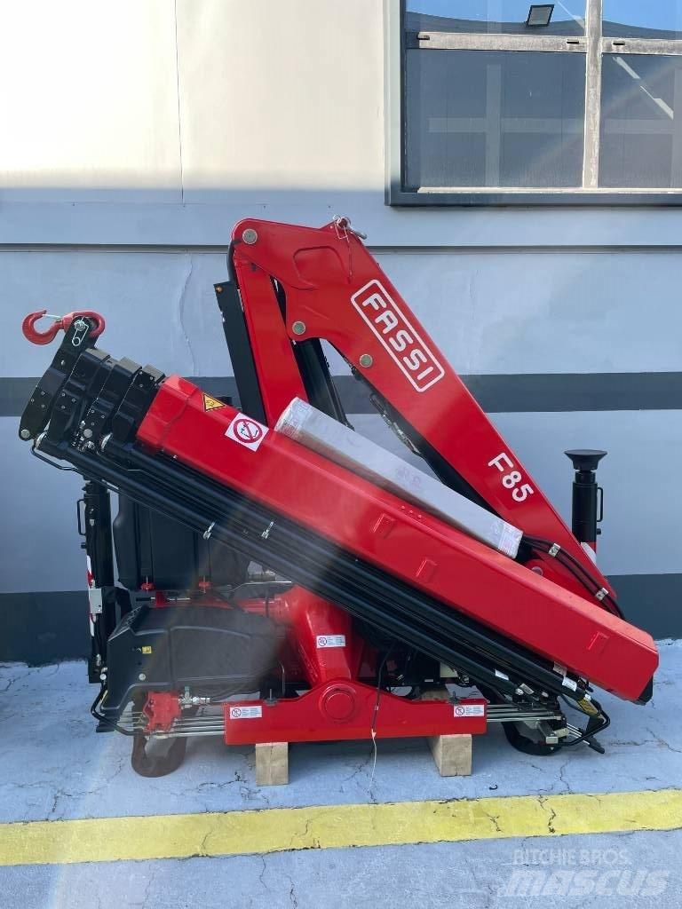 Fassi F85B.0.24 Gru da carico