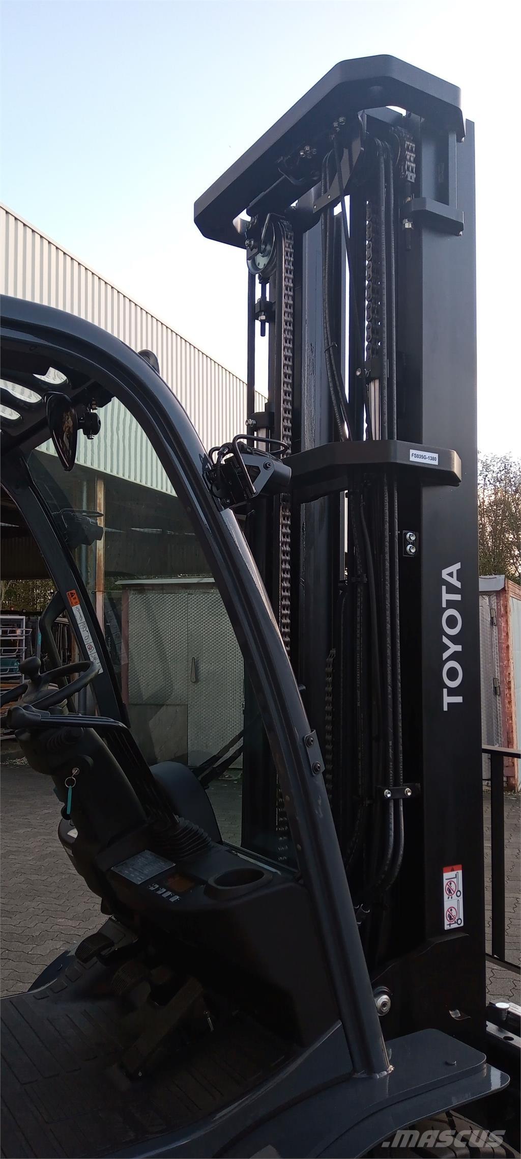 Toyota 02-8FGJF35 Carrelli elevatori GPL