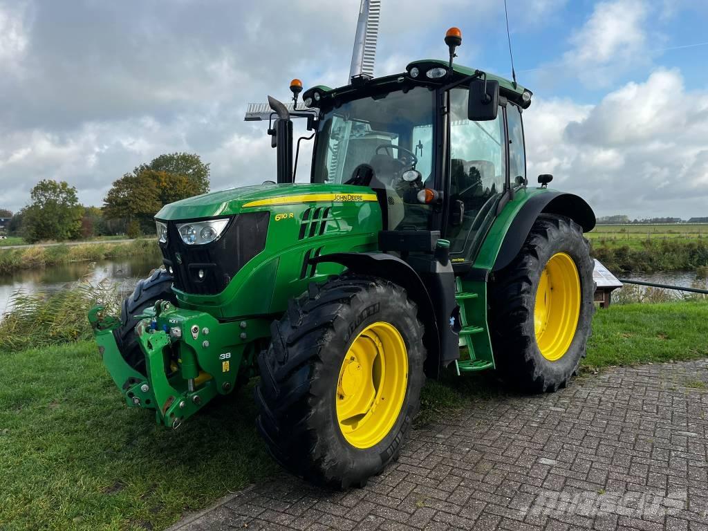 John Deere 6110 R Trattori