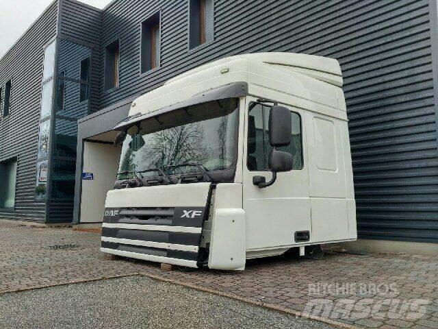 DAF XF 105 Euro 5 Cabine e interni