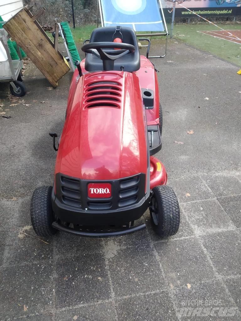 Toro zitmaaier DH140 Trattorini tagliaerba