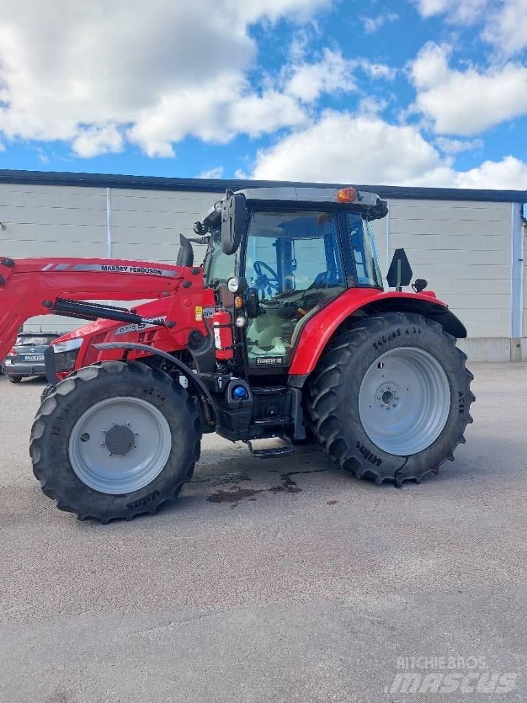 Massey Ferguson 5710 Trattori