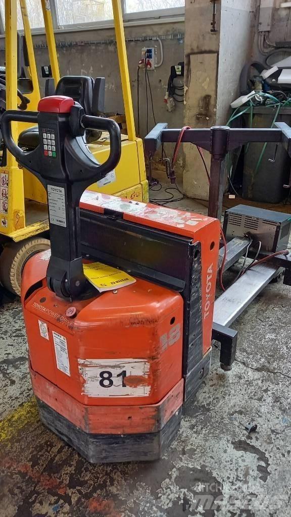 Toyota 7PM18 Transpallet manuale