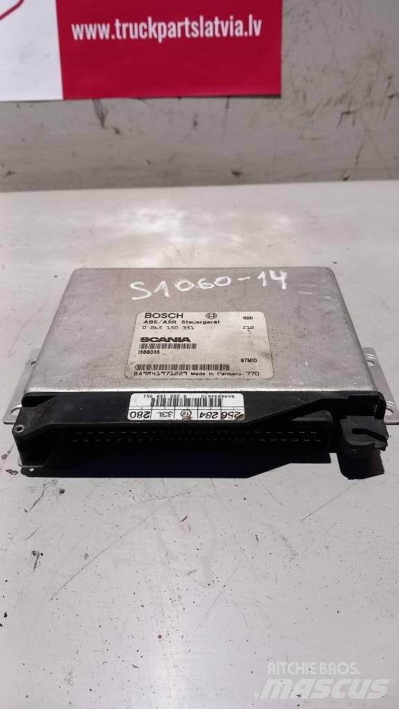Scania 144.  1388035 Componenti elettroniche