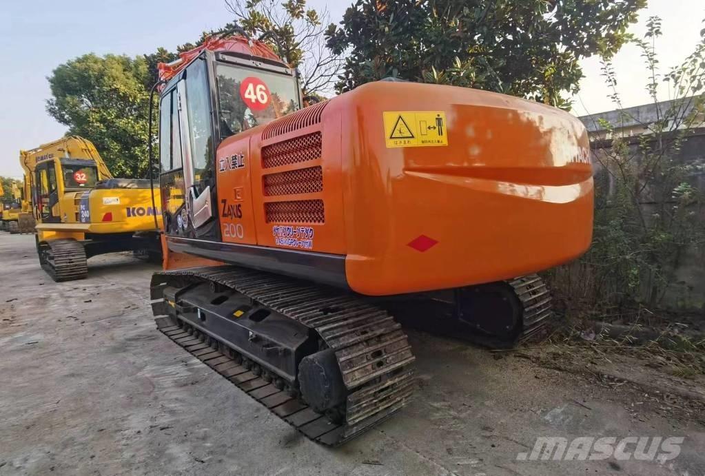 Hitachi ZX 200 Escavatori cingolati