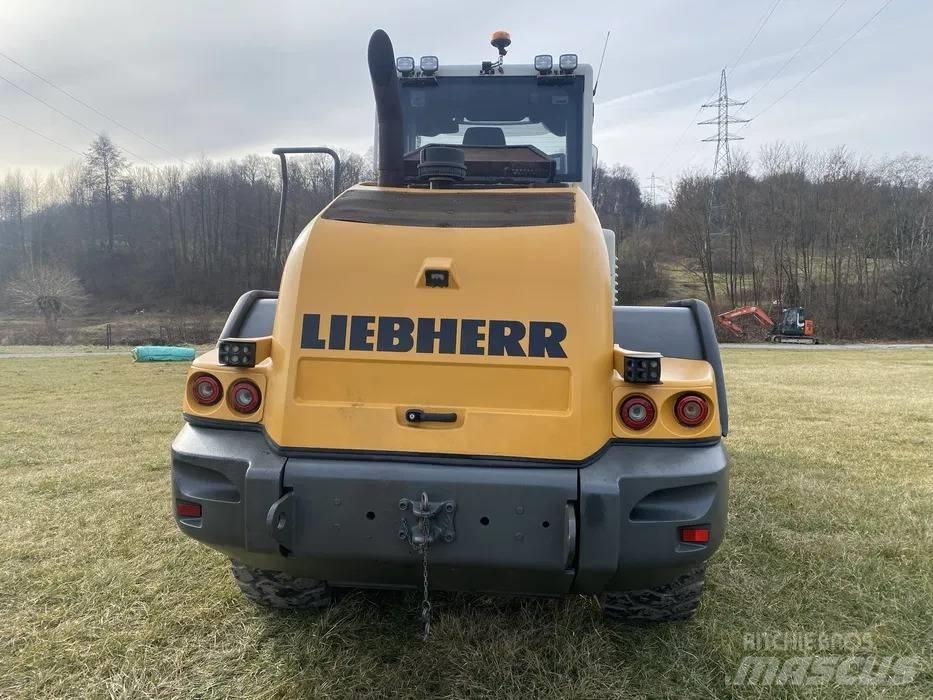 Liebherr L546 Pale gommate