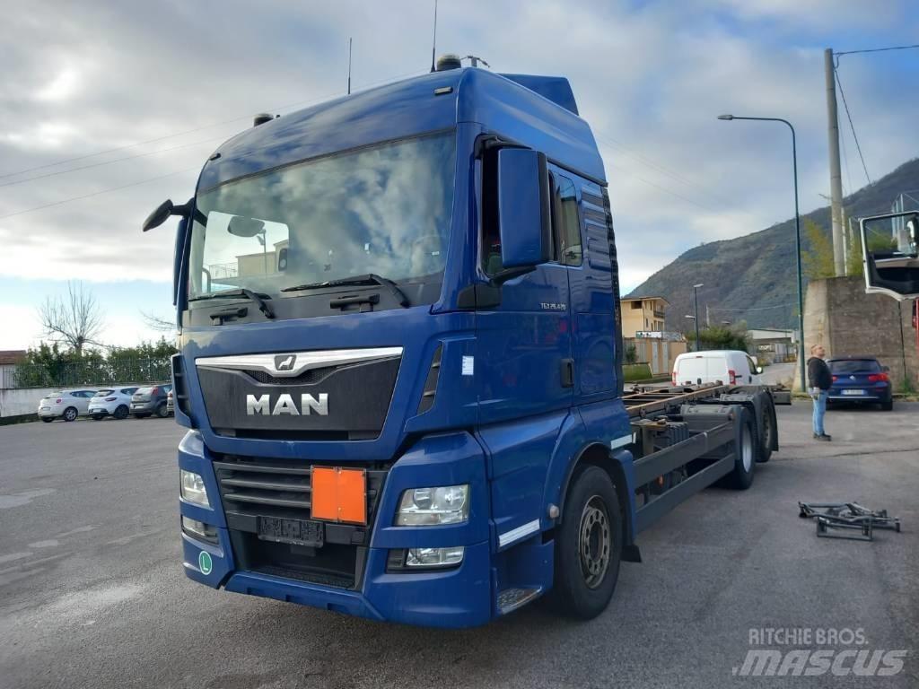 MAN TGX 26.420 Trasportatore per veicoli