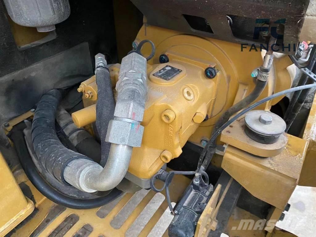 CAT 305.5E2 Escavatori cingolati