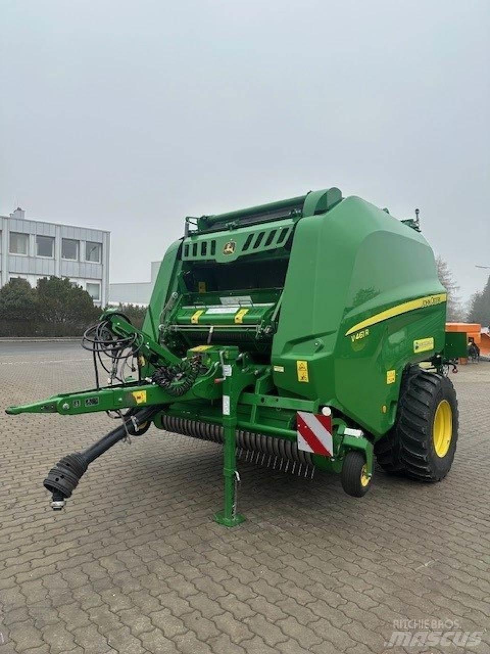John Deere V461R Rotopresse