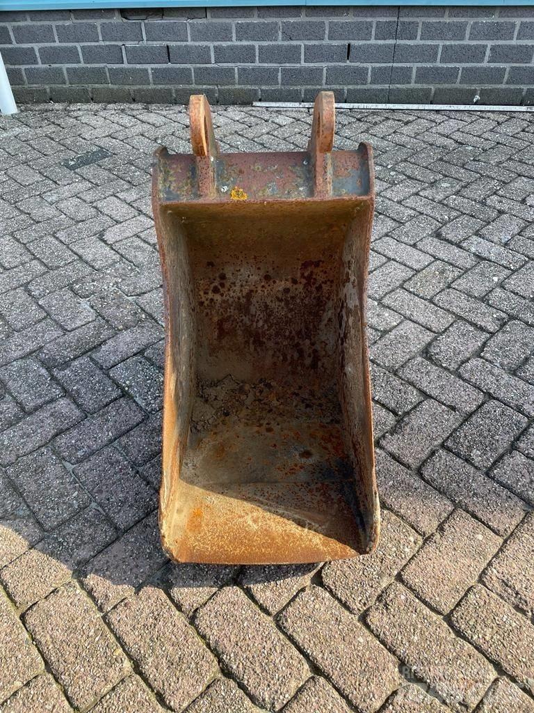 Eurosteel sleuvenbak Benne