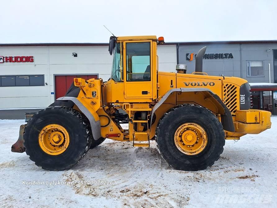 Volvo L120E Pale gommate