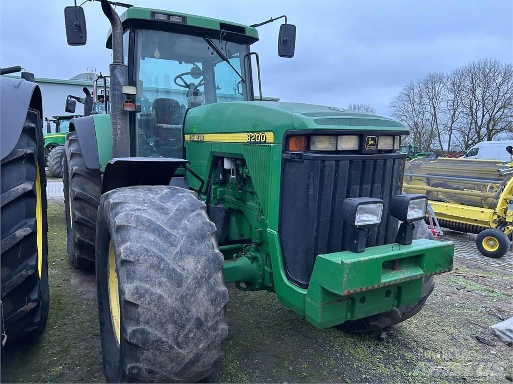 John Deere 8200 Trattori