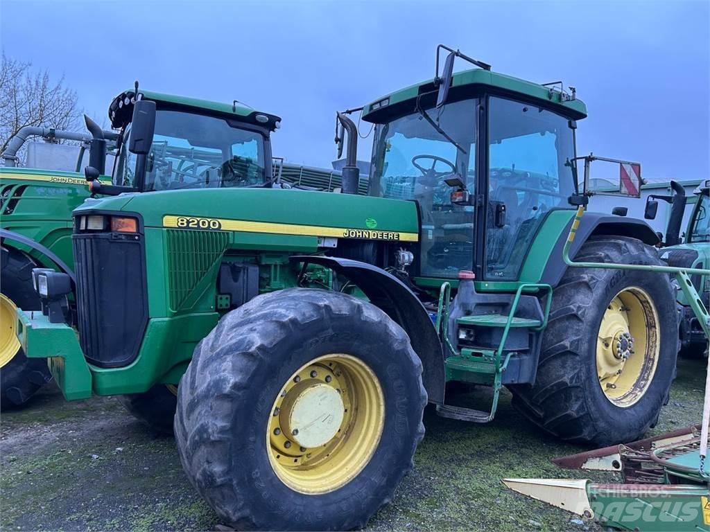 John Deere 8200 Trattori