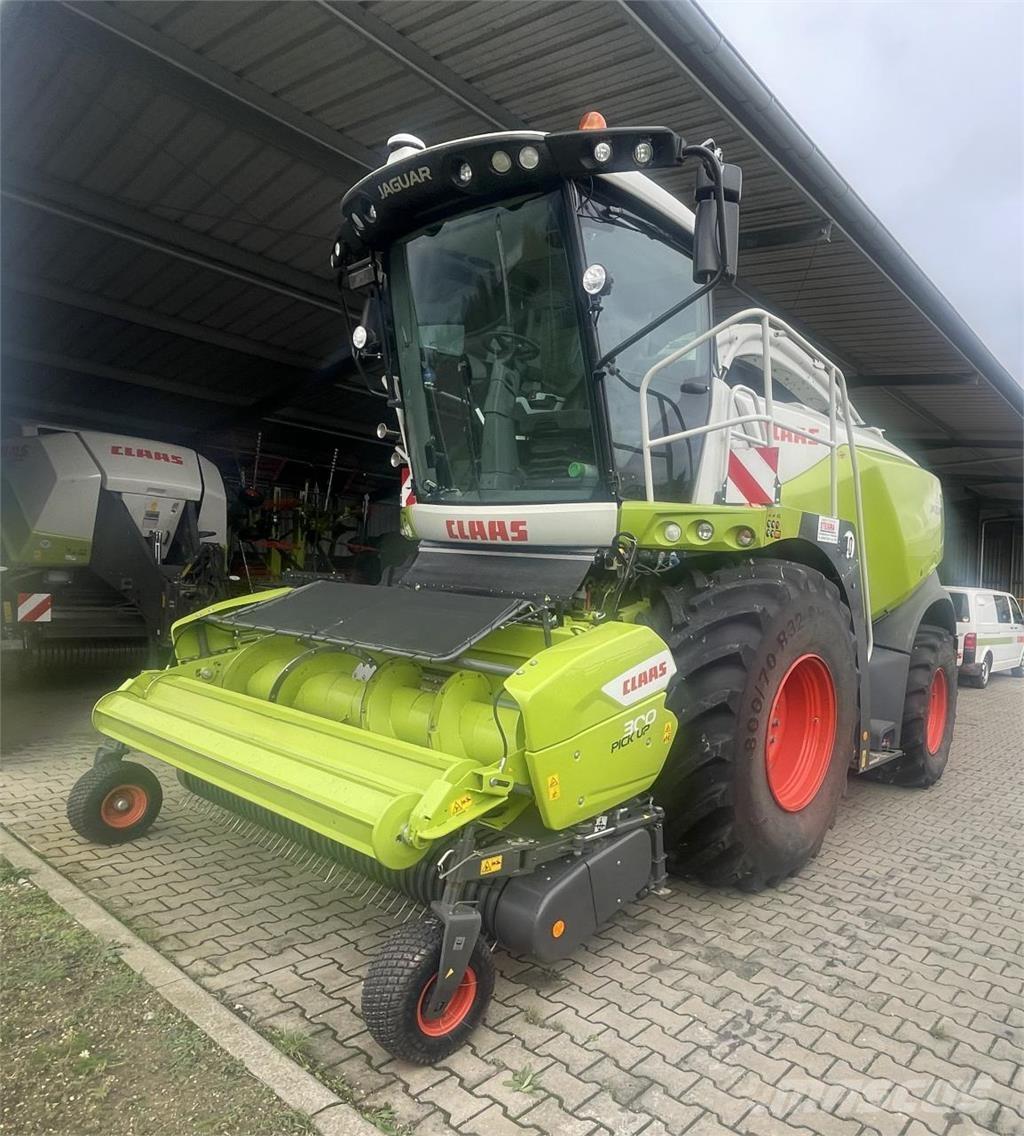 CLAAS Jaguar 950 Trince semoventi