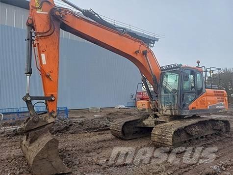 Doosan DX 225 LC-5 Escavatori cingolati
