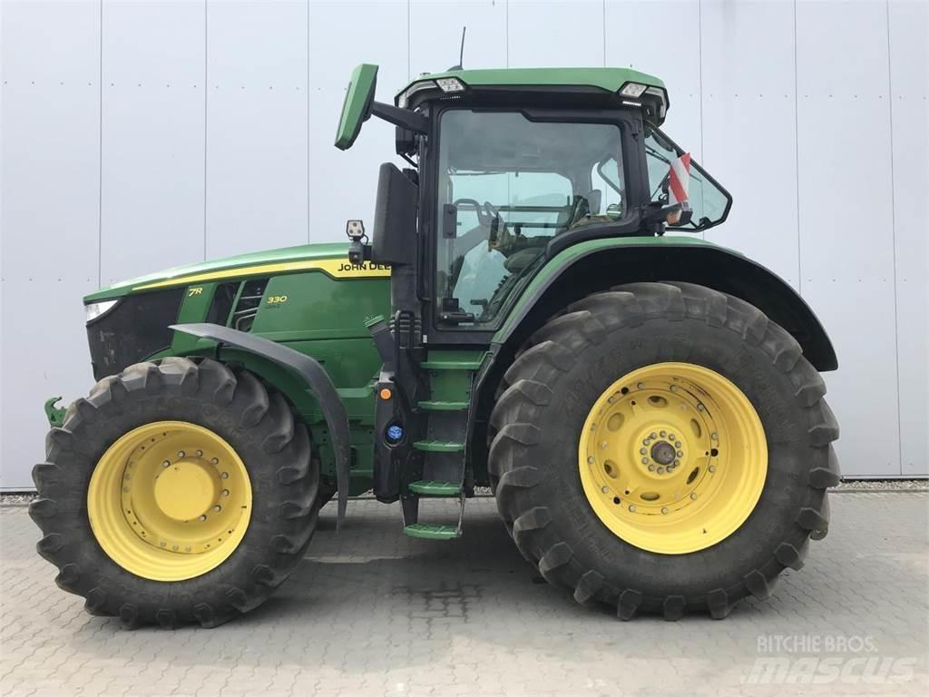 John Deere 7R 330 Trattori