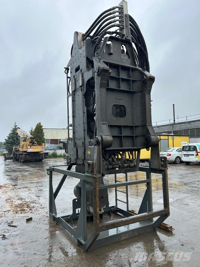Liebherr LV36 Battipali vibranti