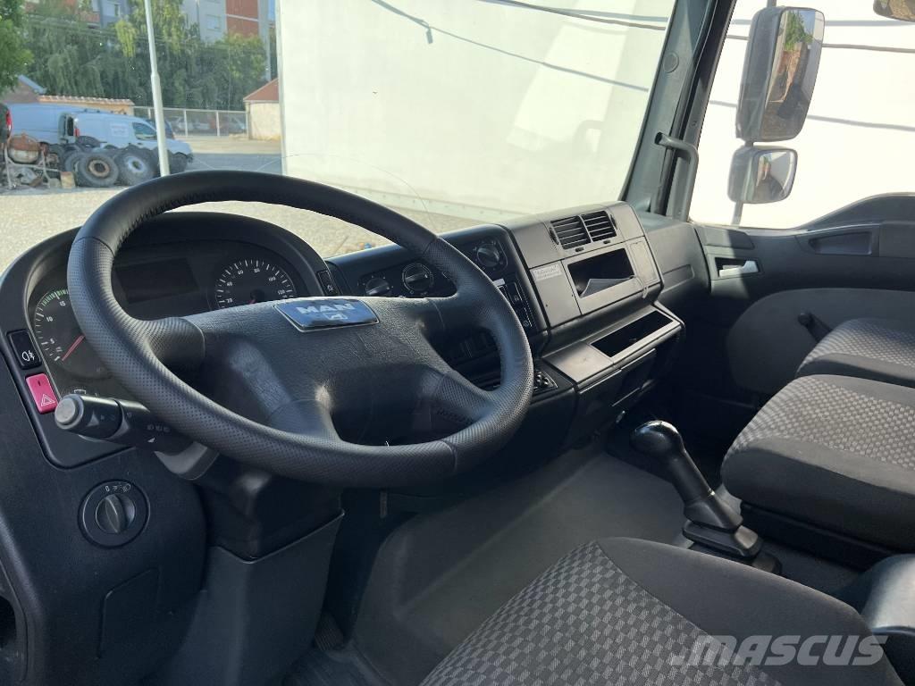 MAN TGL 8.180 Motrici centinate