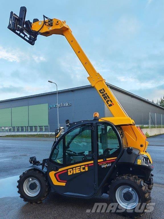 Dieci Mini Agri 20.4 Sollevatori telescopici