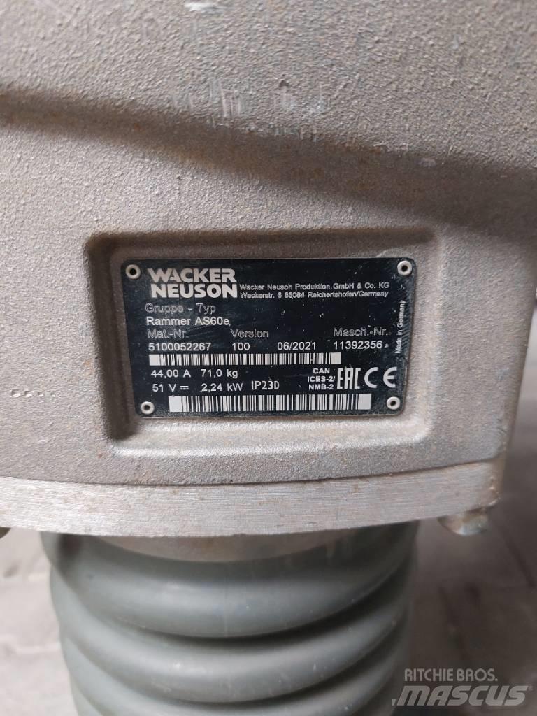 Wacker Neuson AS60e Vibrocostipatore verticale