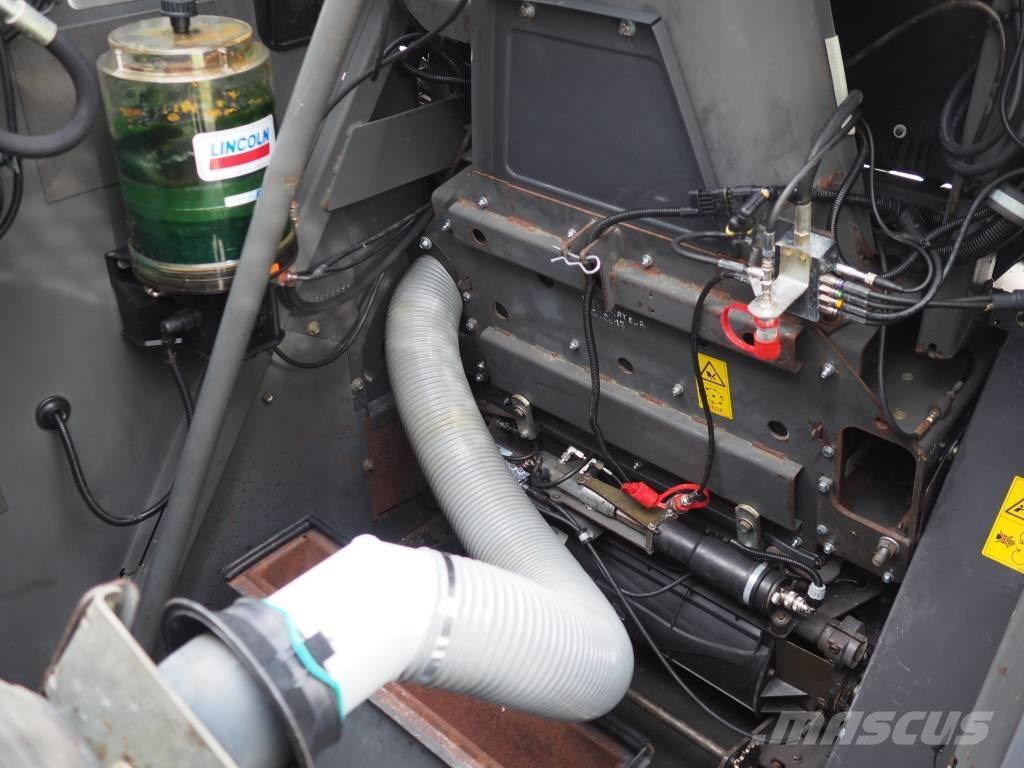 CLAAS Jaguar 840 4x4 Trince semoventi