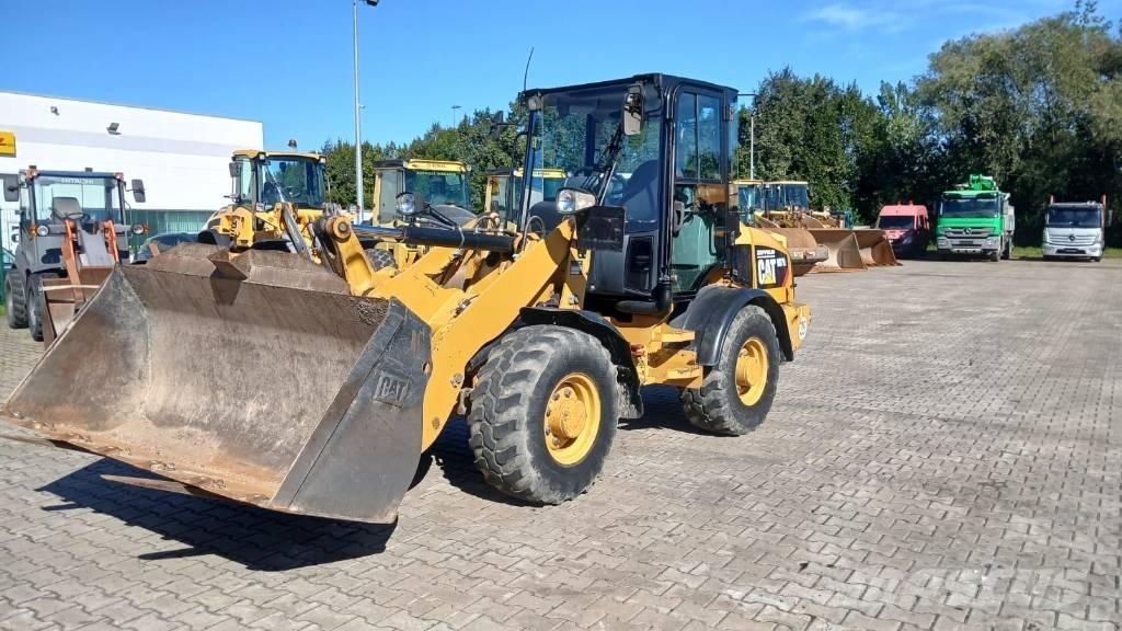 CAT 907 H 2 Pale gommate