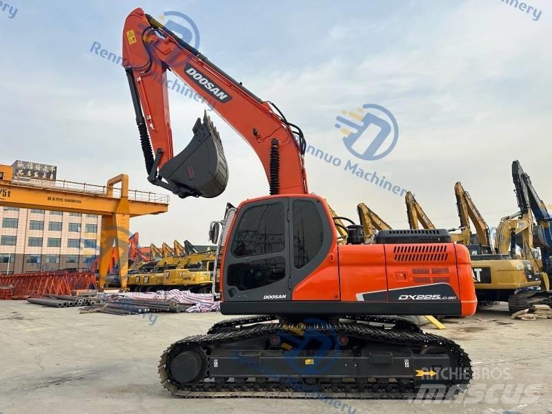 Doosan DX 225 LC-9C Escavatori cingolati