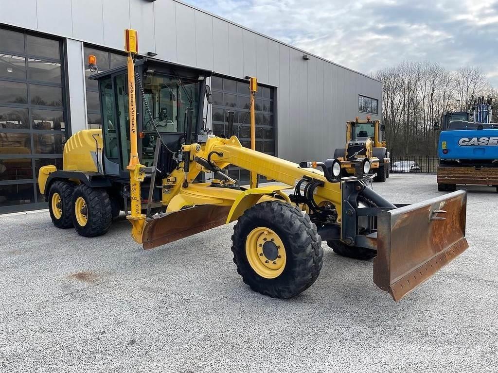 New Holland F106.6 Motorgraders