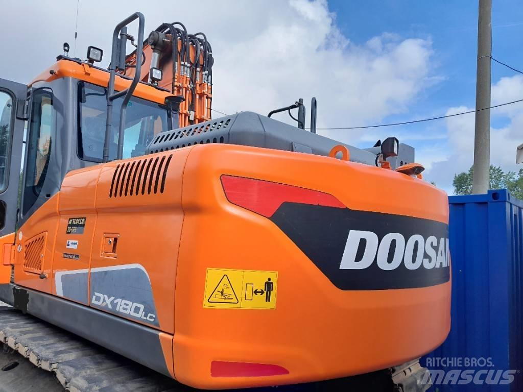 Doosan DX180LC-5 Escavatori cingolati