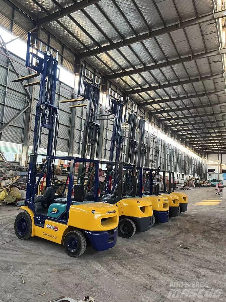 Komatsu FD 30 T-17 Carrelli elevatori diesel