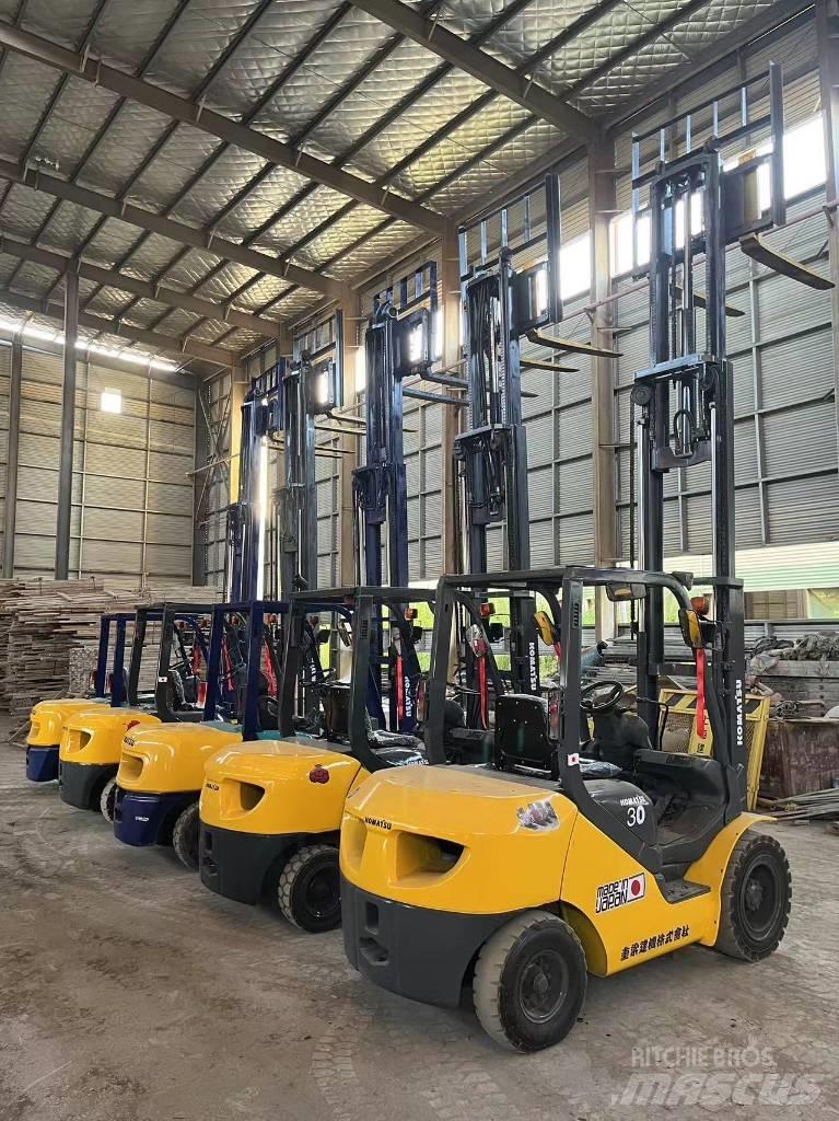 Komatsu FD 30 T-17 Carrelli elevatori diesel