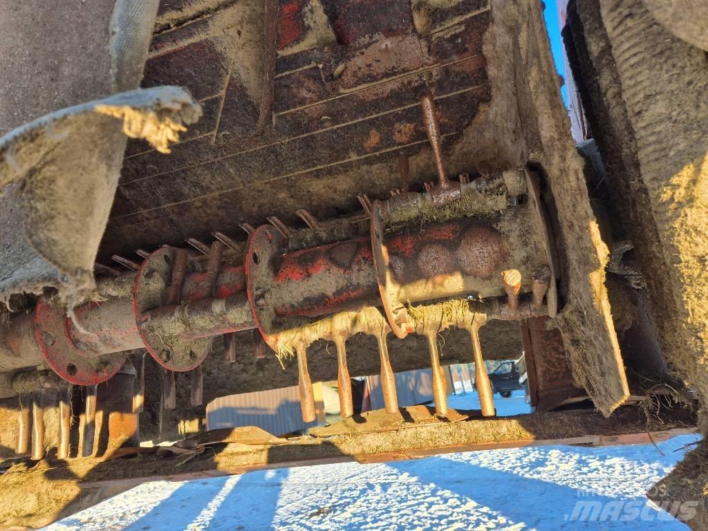 Kuhn Alterna 400 Falciacondizionatrici