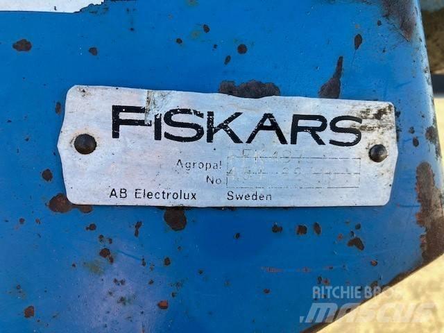 Fiskars FFK 497 Aratri reversibili