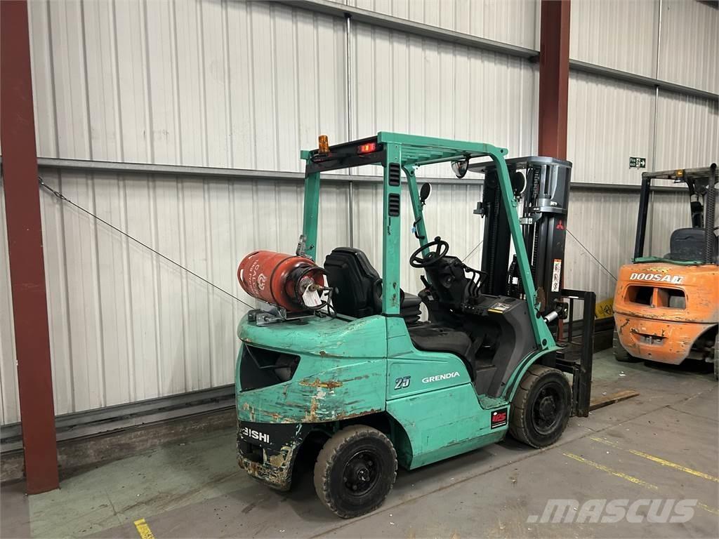Mitsubishi FG25NT Carrelli elevatori GPL
