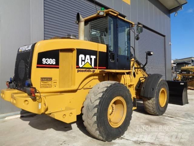 CAT 930 G Pale gommate