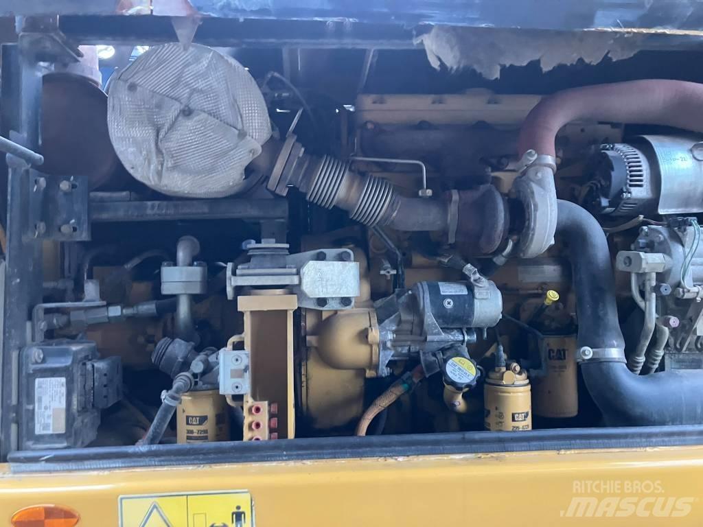 CAT M 313 D Escavatori gommati
