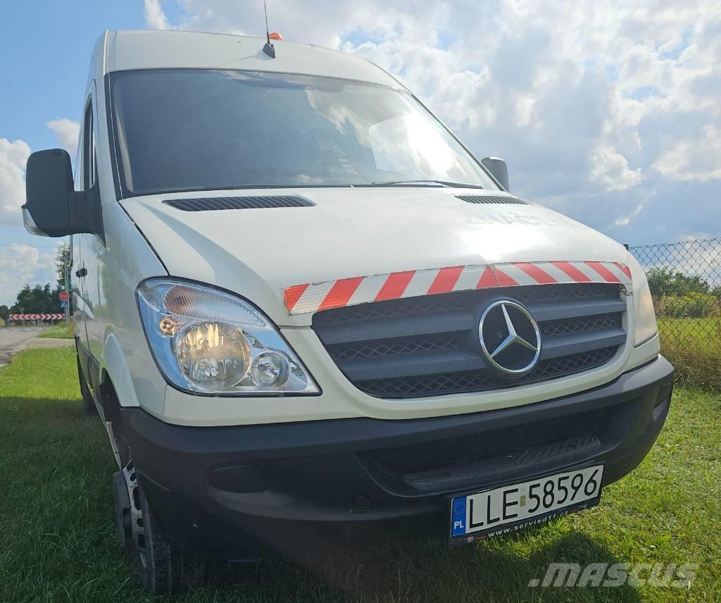 Mercedes-Benz 516 Furgone chiuso