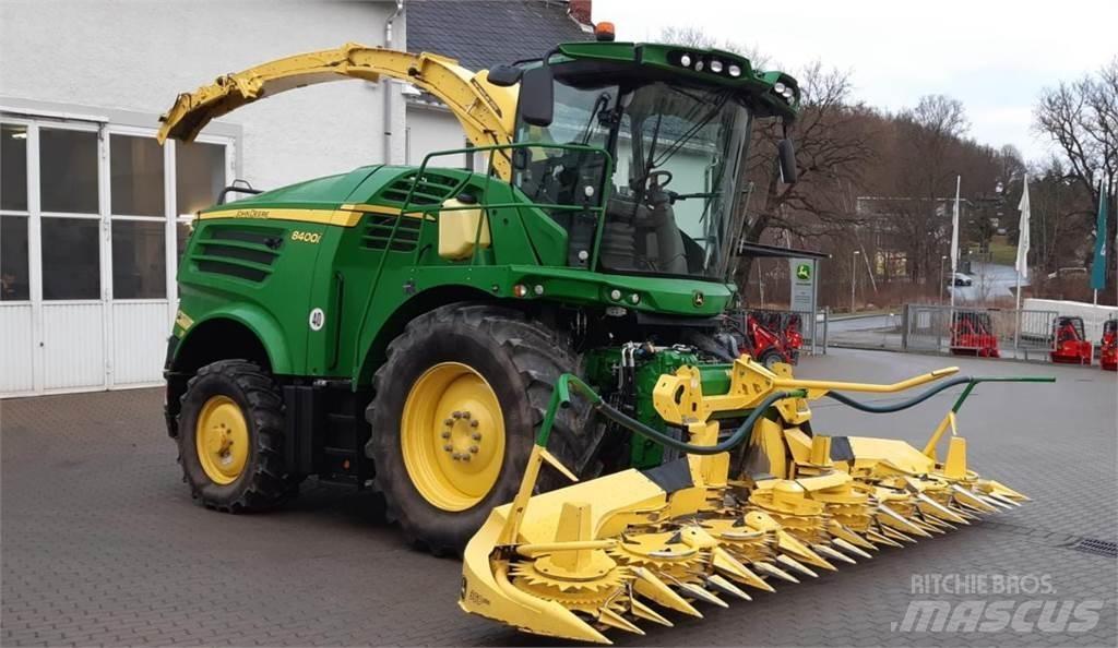 John Deere 8400i Trince semoventi