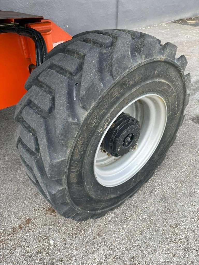 JLG 460 SJ Piattaforme a braccio telescopico