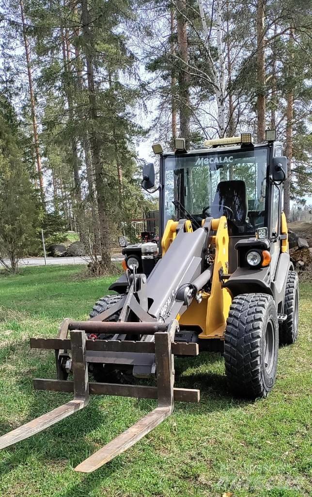 Mecalac AX850 Pale gommate