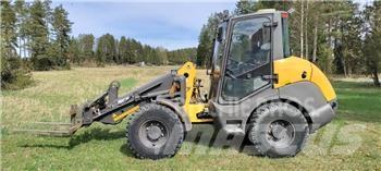 Mecalac AX850 Pale gommate