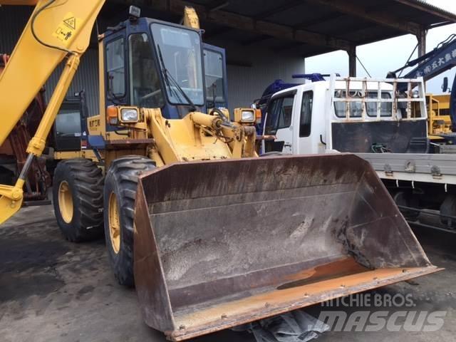 Komatsu WA150-1 Pale gommate
