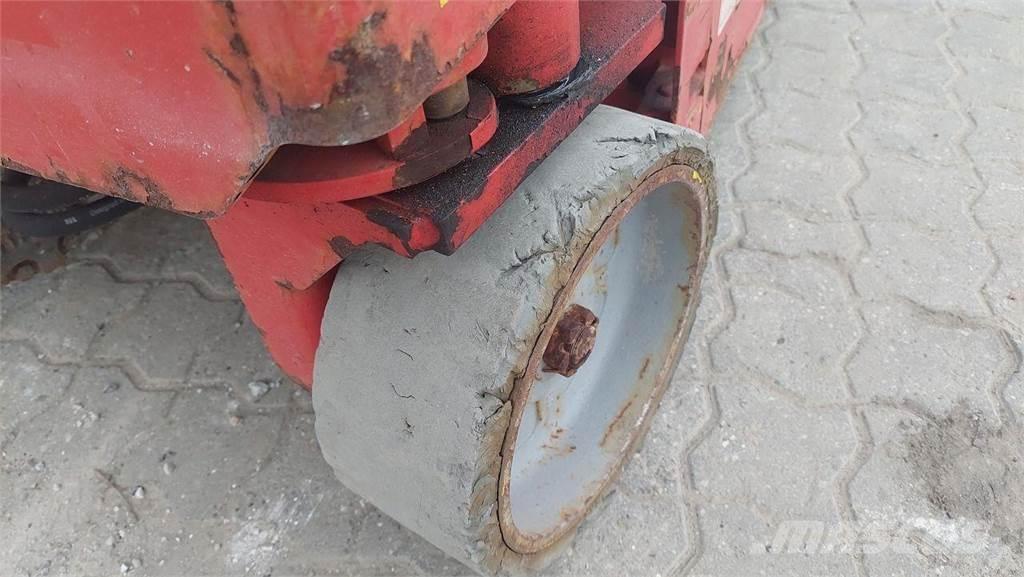 Manitou 78SEC Piattaforme a pantografo