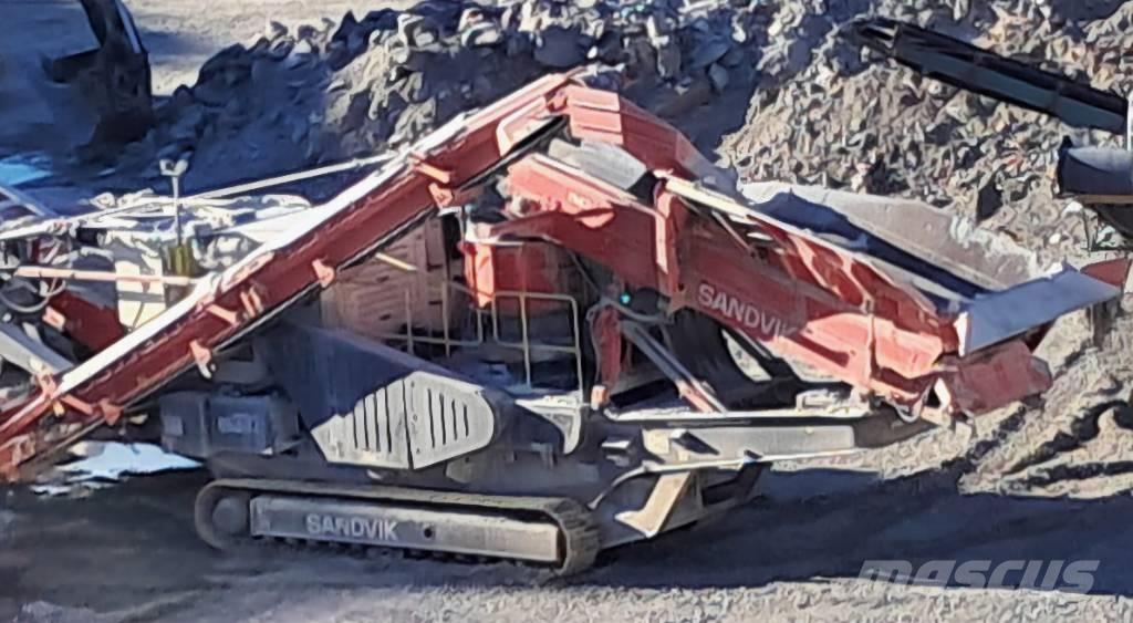 Sandvik QH 332 DDHS Frantoi mobili