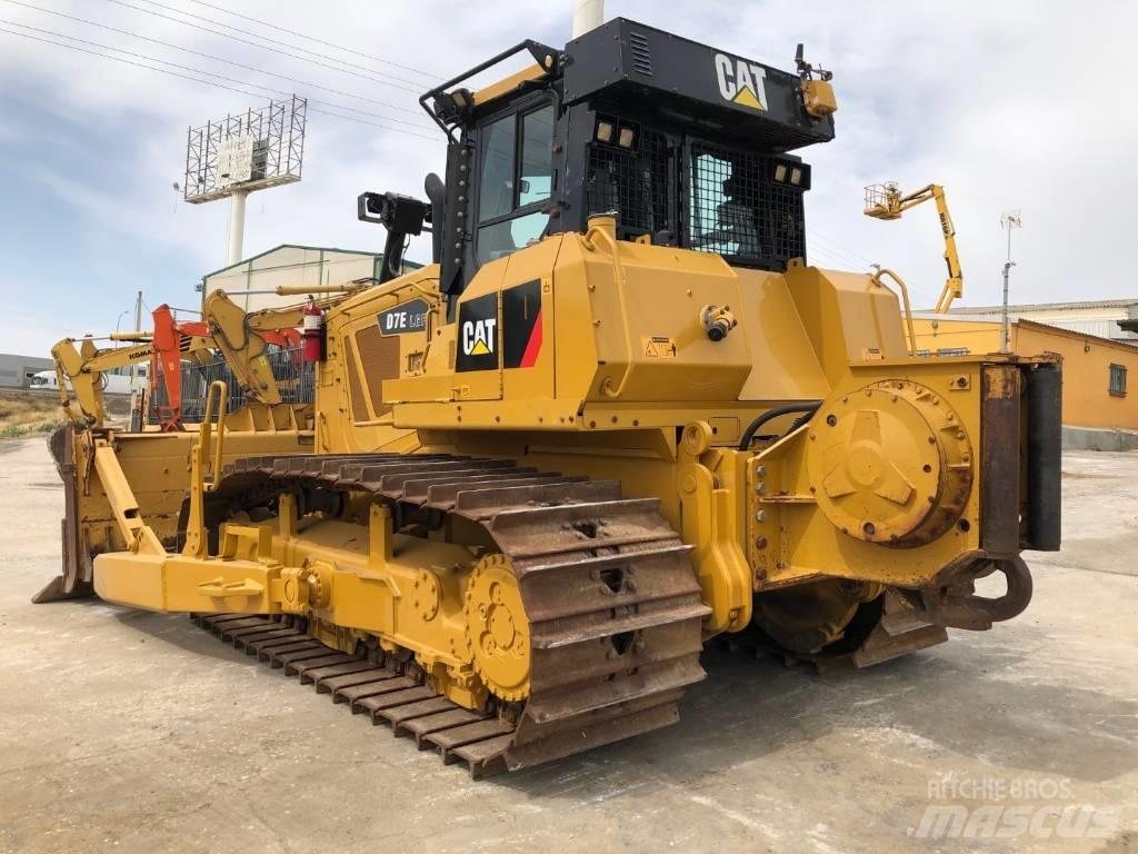 CAT D7E Argani