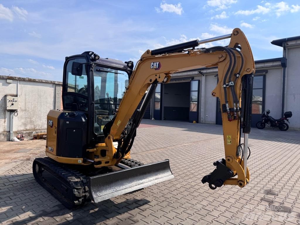 CAT 302.7 D CR Miniescavatori