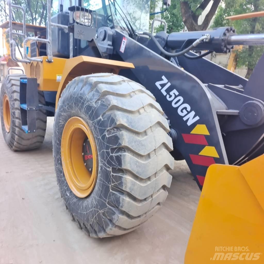 XCMG ZL50GN Pale gommate